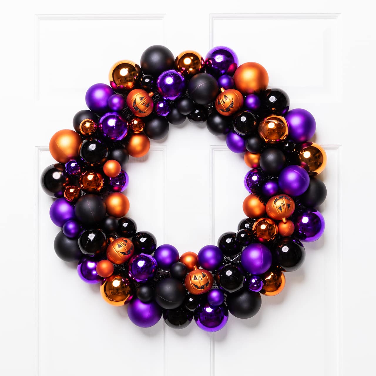 24'' Unlit Jack-O-Lantern Shatterproof Ball Ornament Halloween Wreath